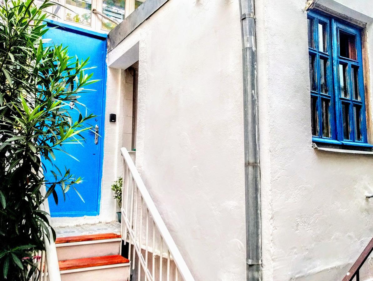 ★ Blue Door Rhapsody ★ - Special Stay In Old Town! Tbilisi Zewnętrze zdjęcie