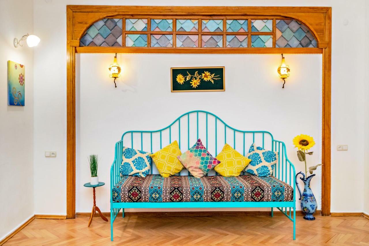 ★ Blue Door Rhapsody ★ - Special Stay In Old Town! Tbilisi Zewnętrze zdjęcie