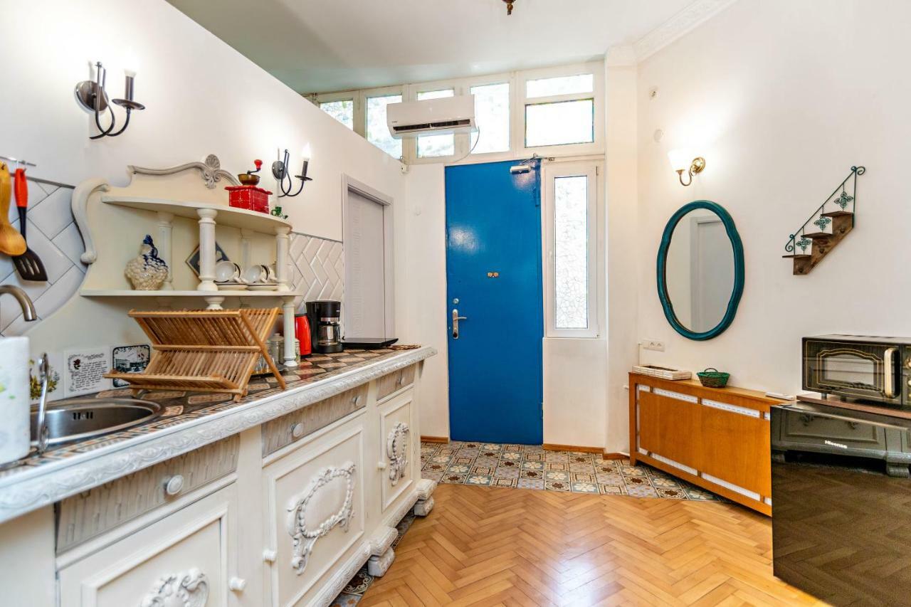 ★ Blue Door Rhapsody ★ - Special Stay In Old Town! Tbilisi Zewnętrze zdjęcie