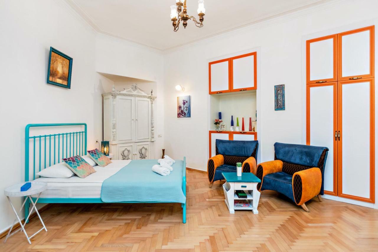 ★ Blue Door Rhapsody ★ - Special Stay In Old Town! Tbilisi Zewnętrze zdjęcie